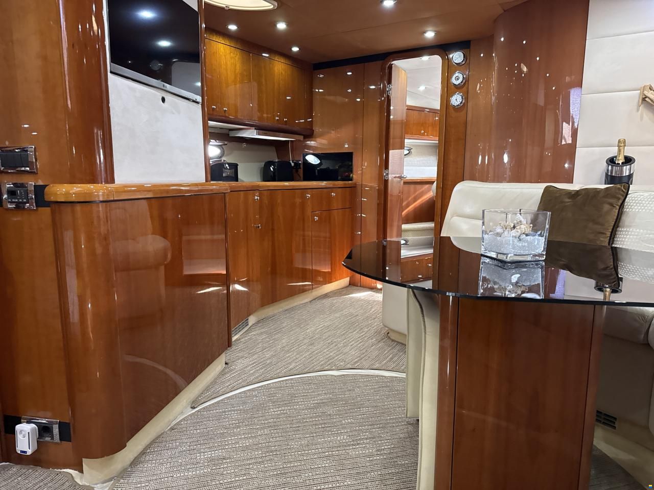 Sunseeker Portofino 53