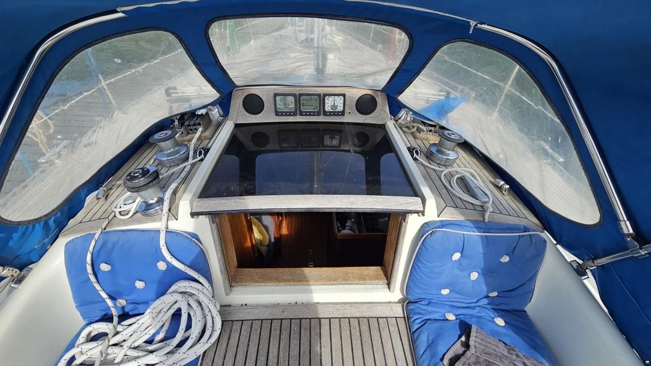 Sweden Yachts 36