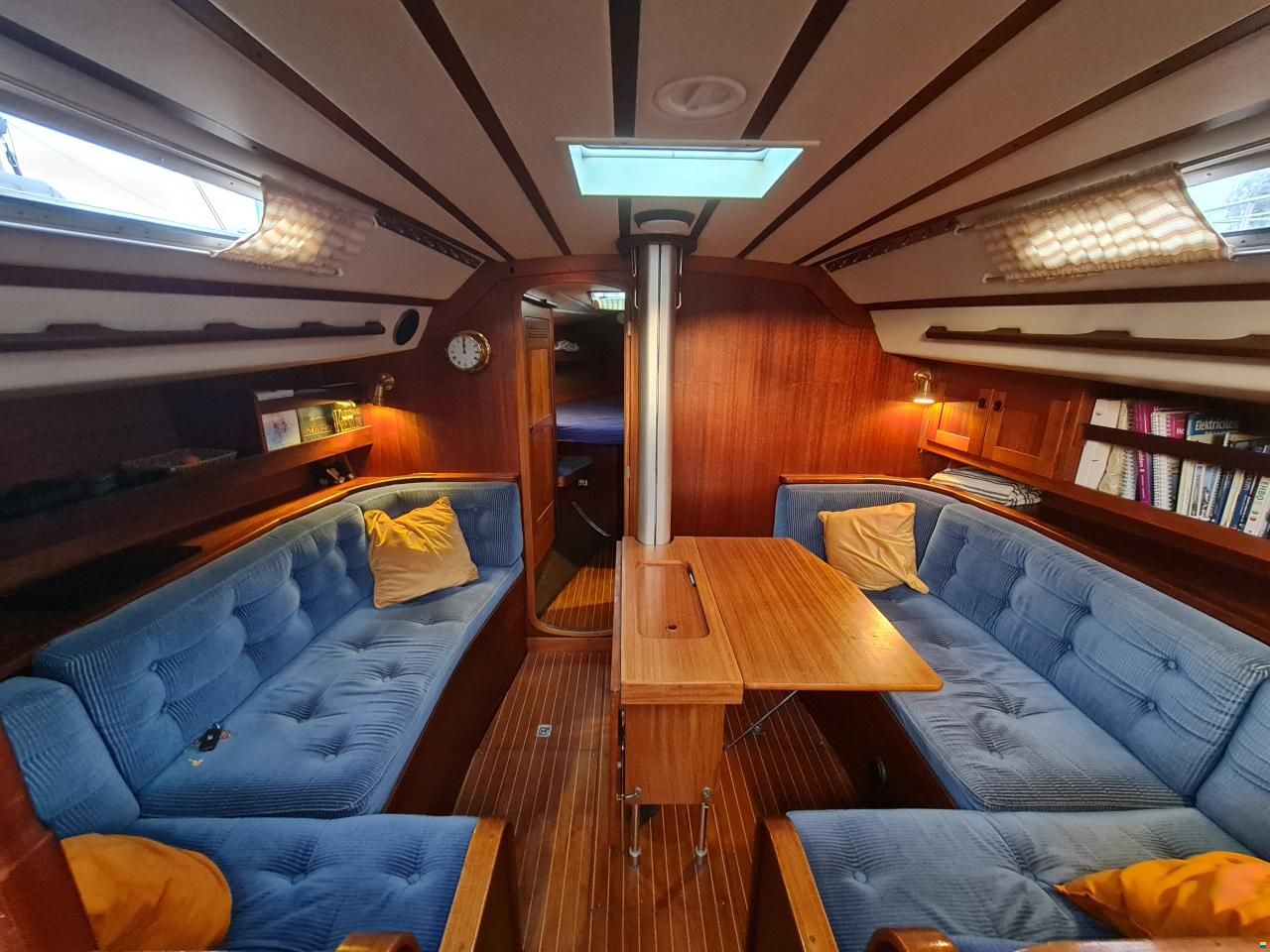 Sweden Yachts 36
