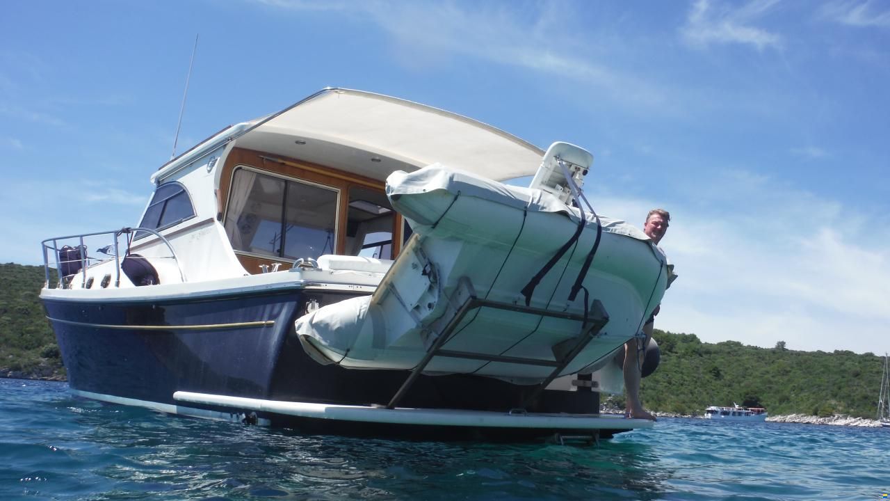 Cantieri Estensi Goldstar 360