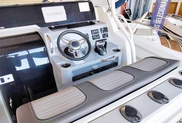 Jeanneau Cap Camarat 9.0 CC