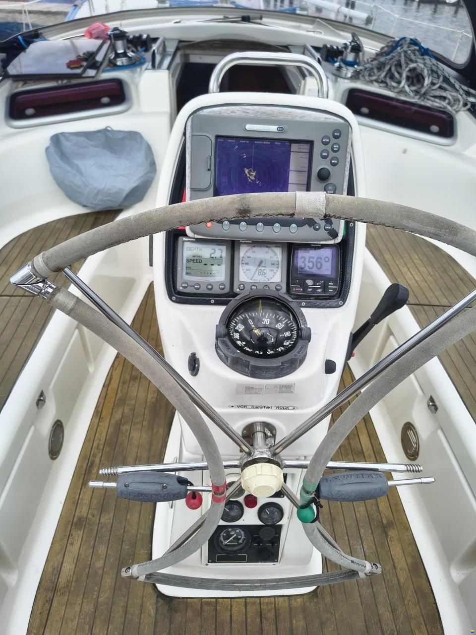 Bavaria 37C
