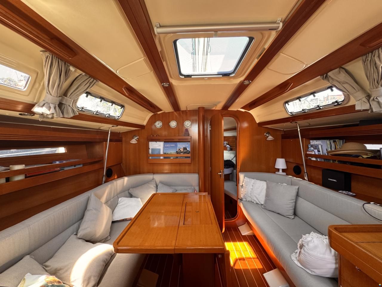 Dufour 40