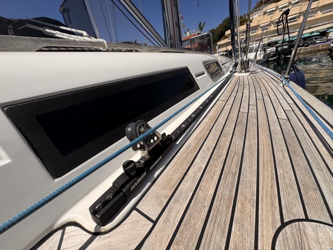 Dufour 40