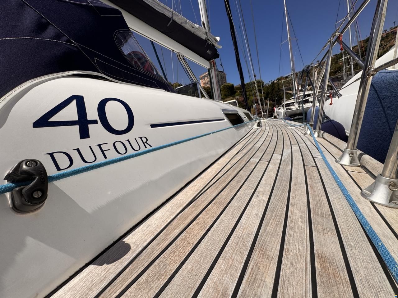 Dufour 40