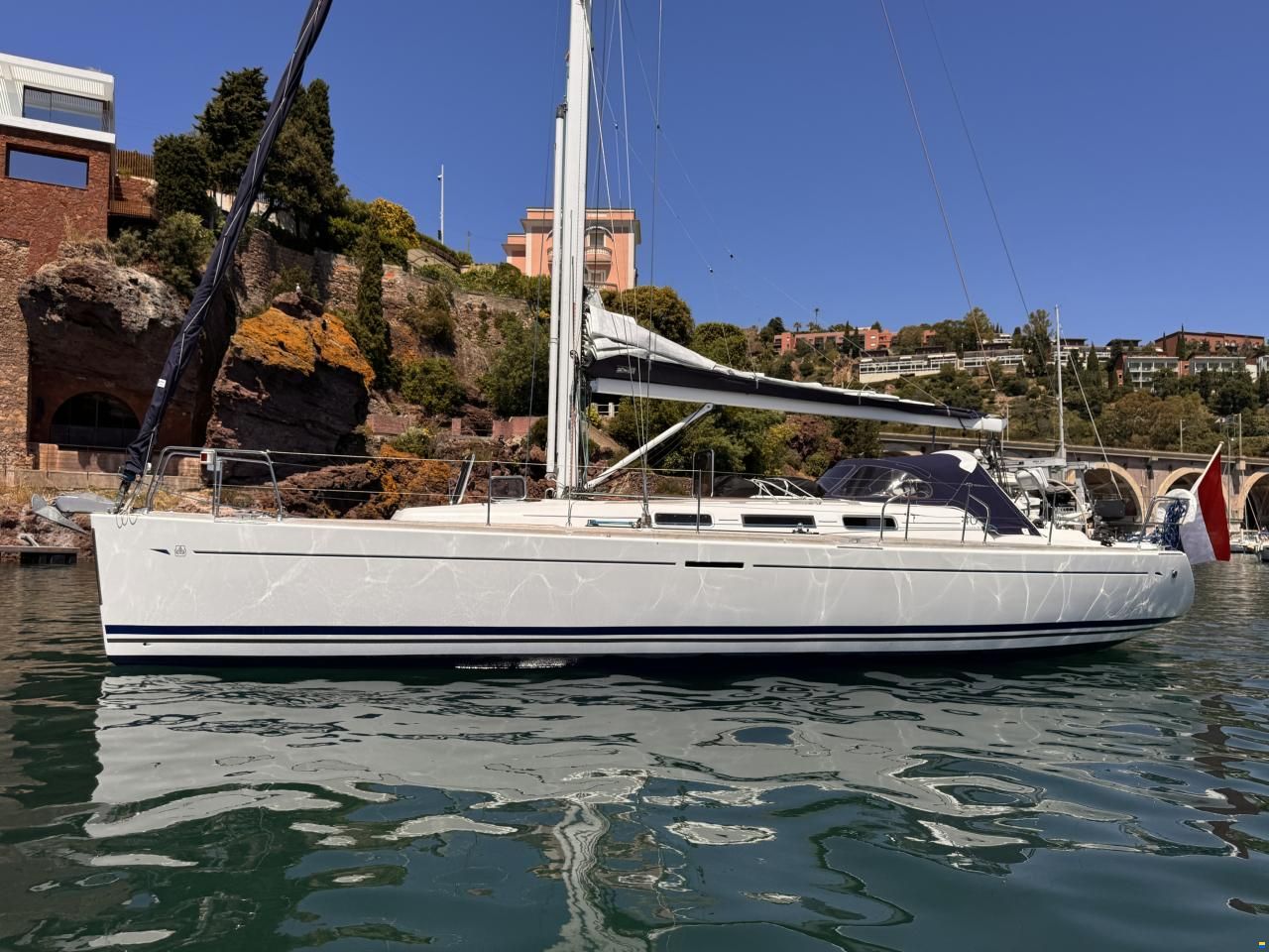 Dufour 40