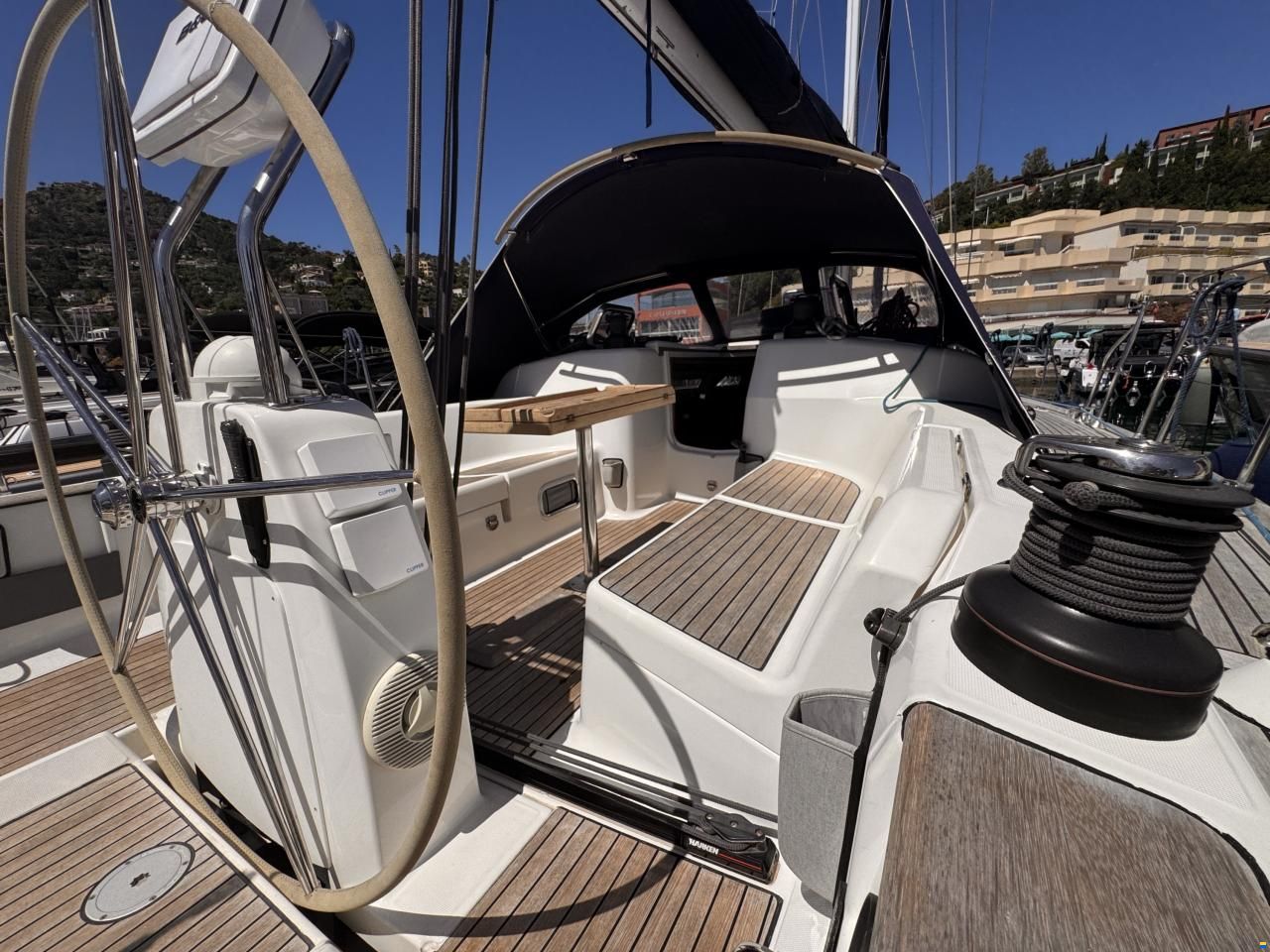Dufour 40