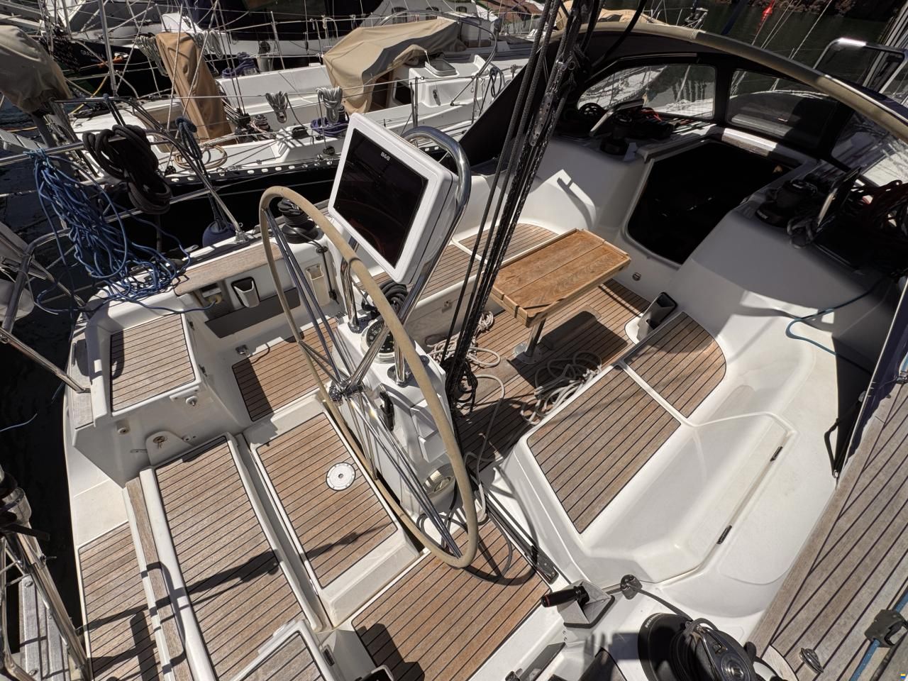 Dufour 40