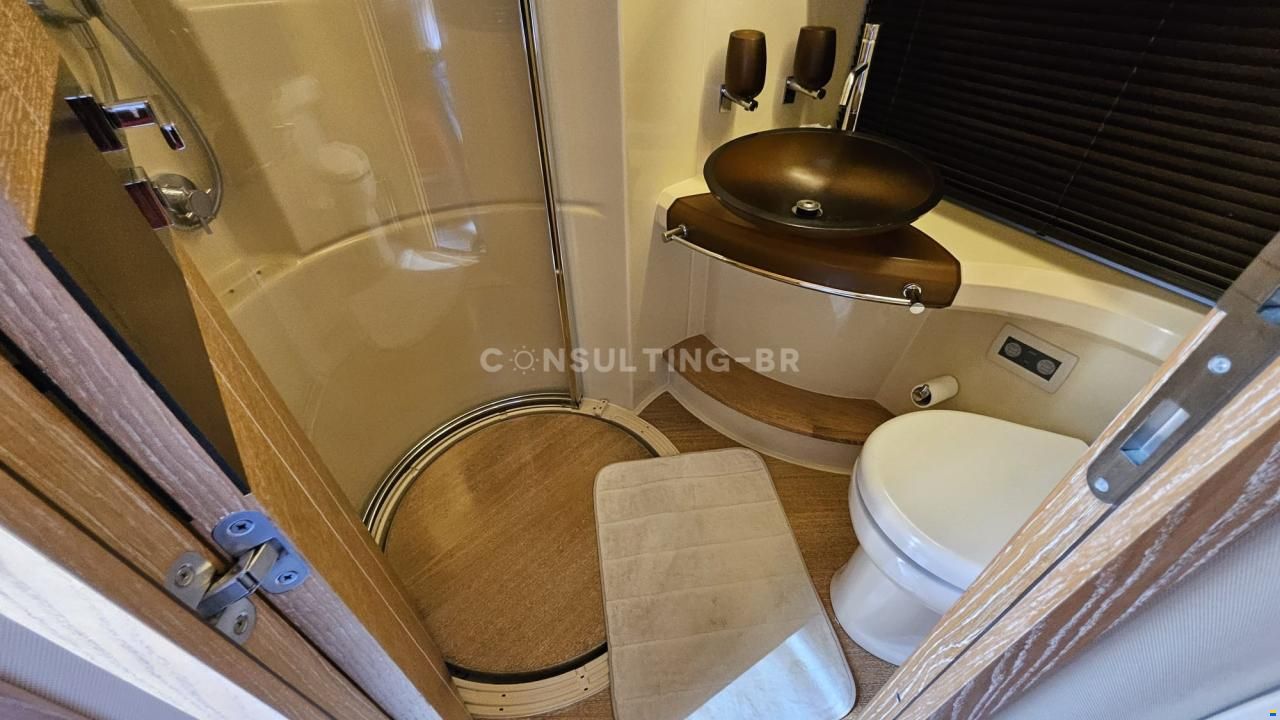 Azimut 47 Fly