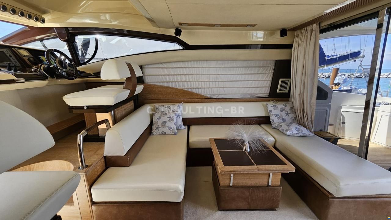 Azimut 47 Fly