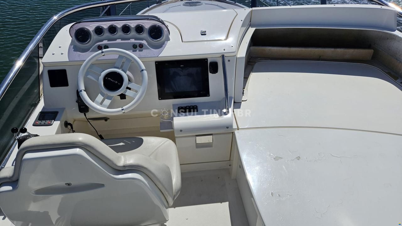 Azimut 47 Fly