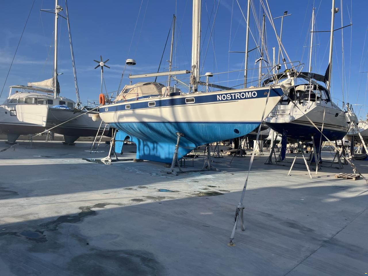 Hallberg-Rassy 352
