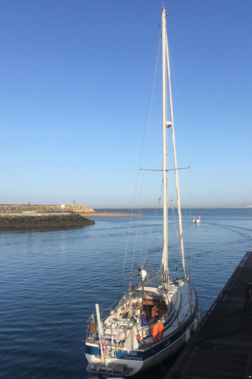 Hallberg-Rassy 352