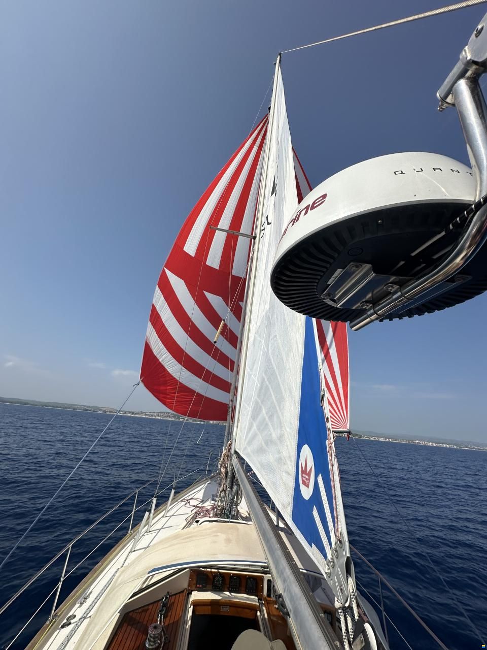 Hallberg-Rassy 352