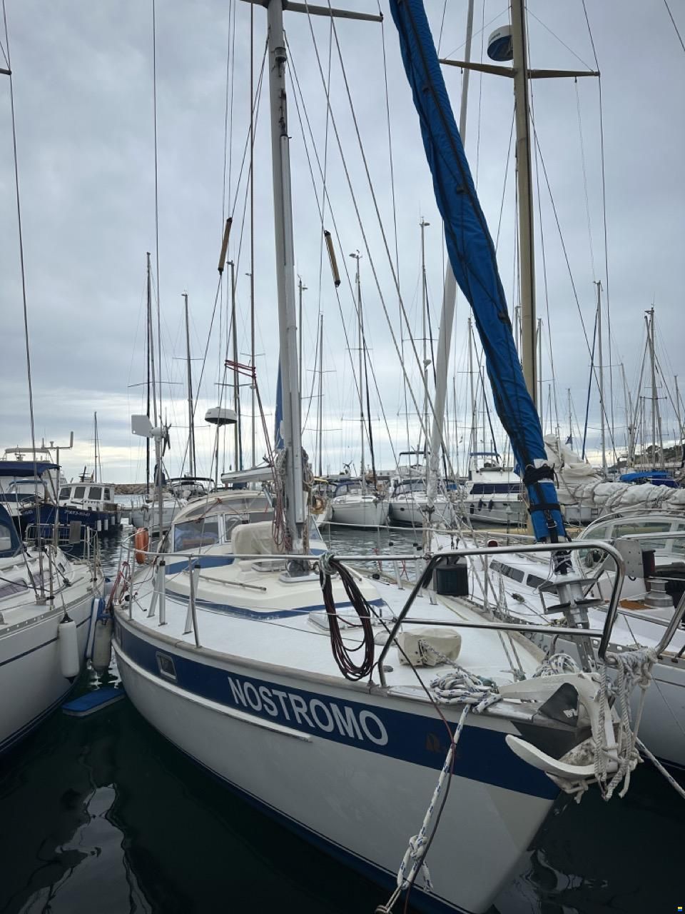 Hallberg-Rassy 352