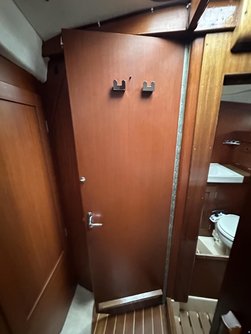 Hallberg-Rassy 352