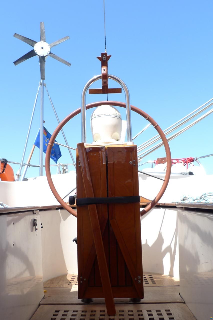 Hallberg-Rassy 352