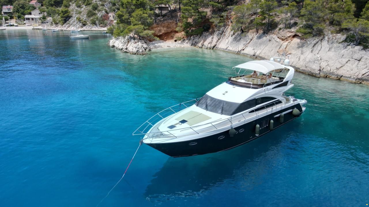 Princess 62 Flybridge Motor Yacht
