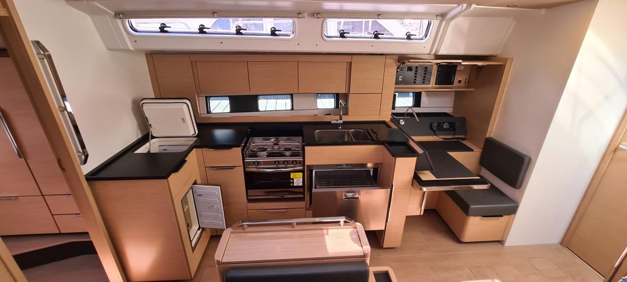 Hanse 460