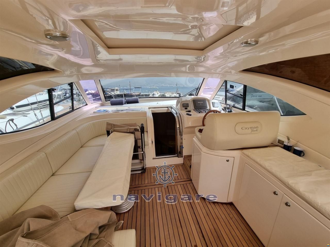 Cayman 43 WA
