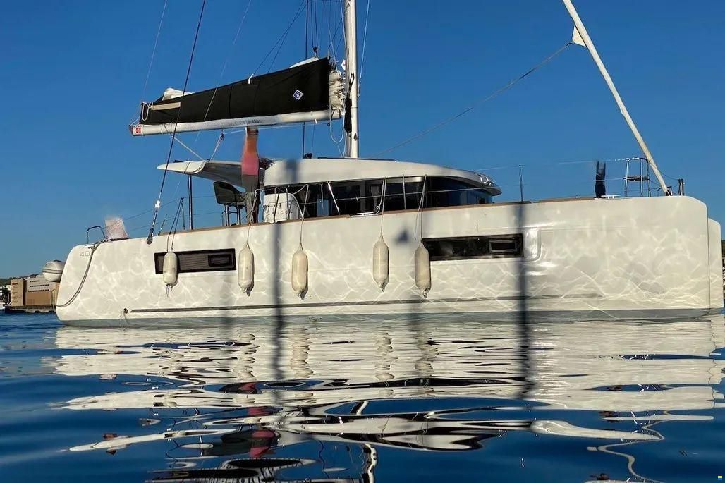 Lagoon 40