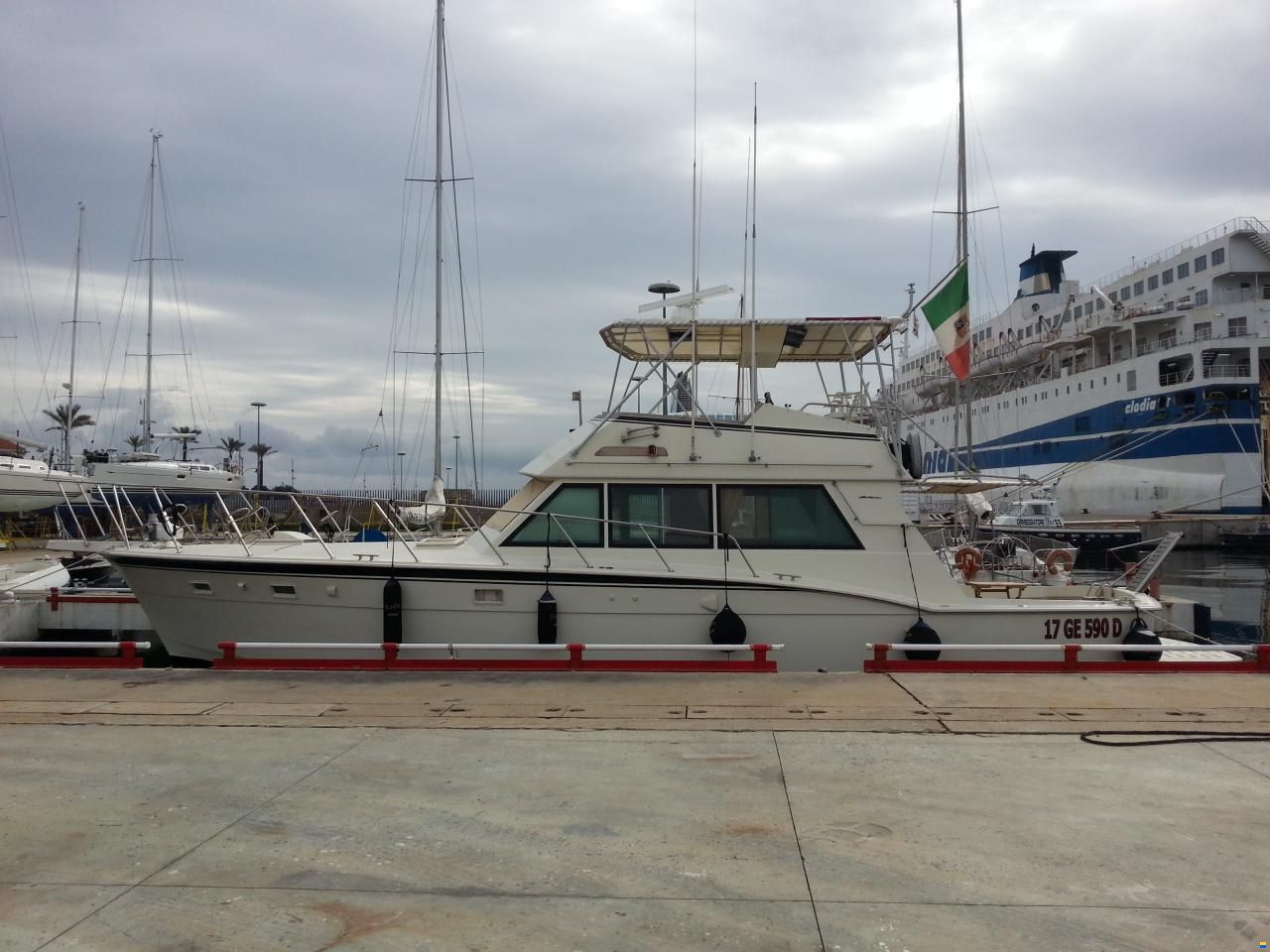 Hatteras 52 C