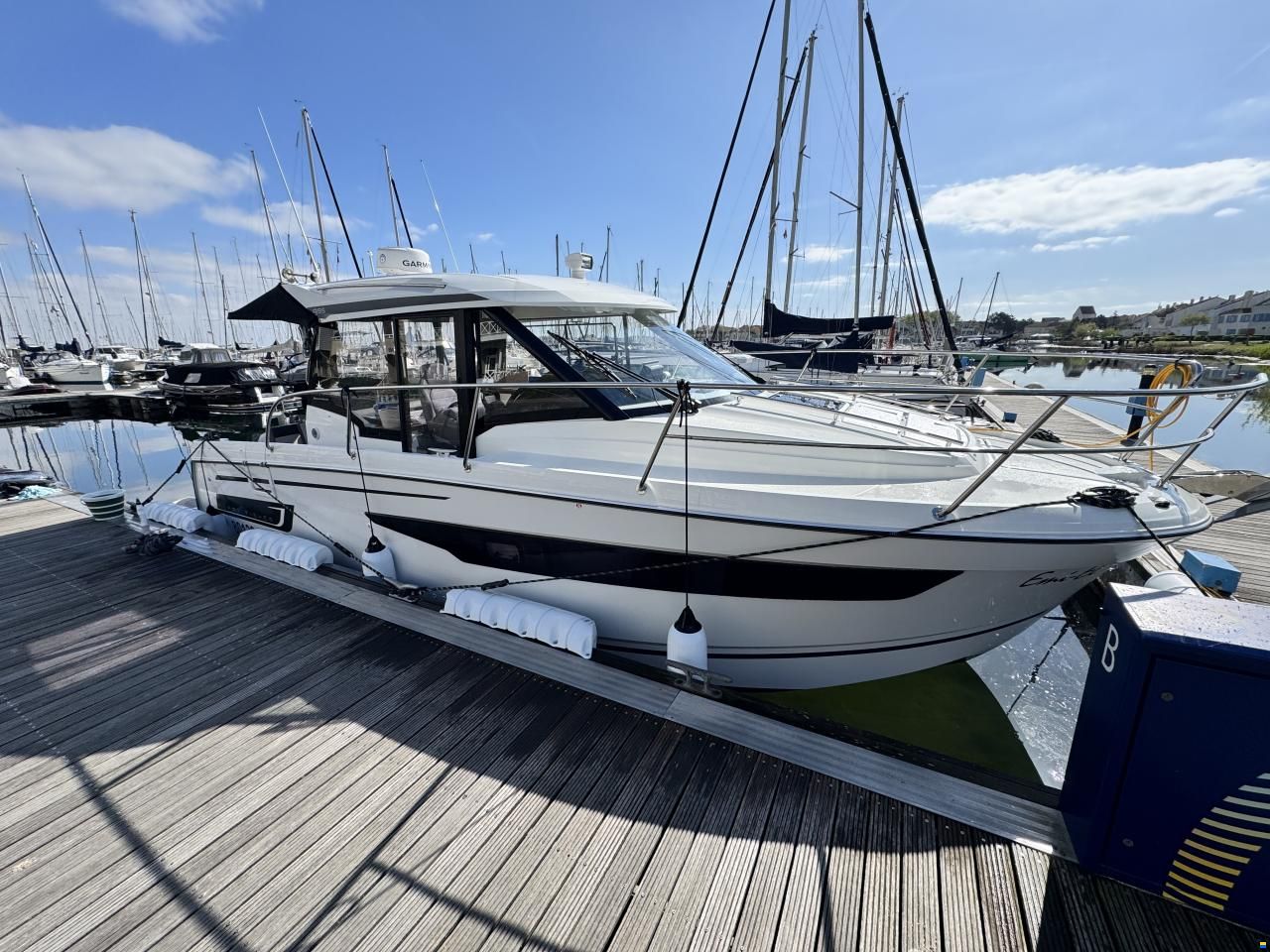 Jeanneau Merry Fisher 895