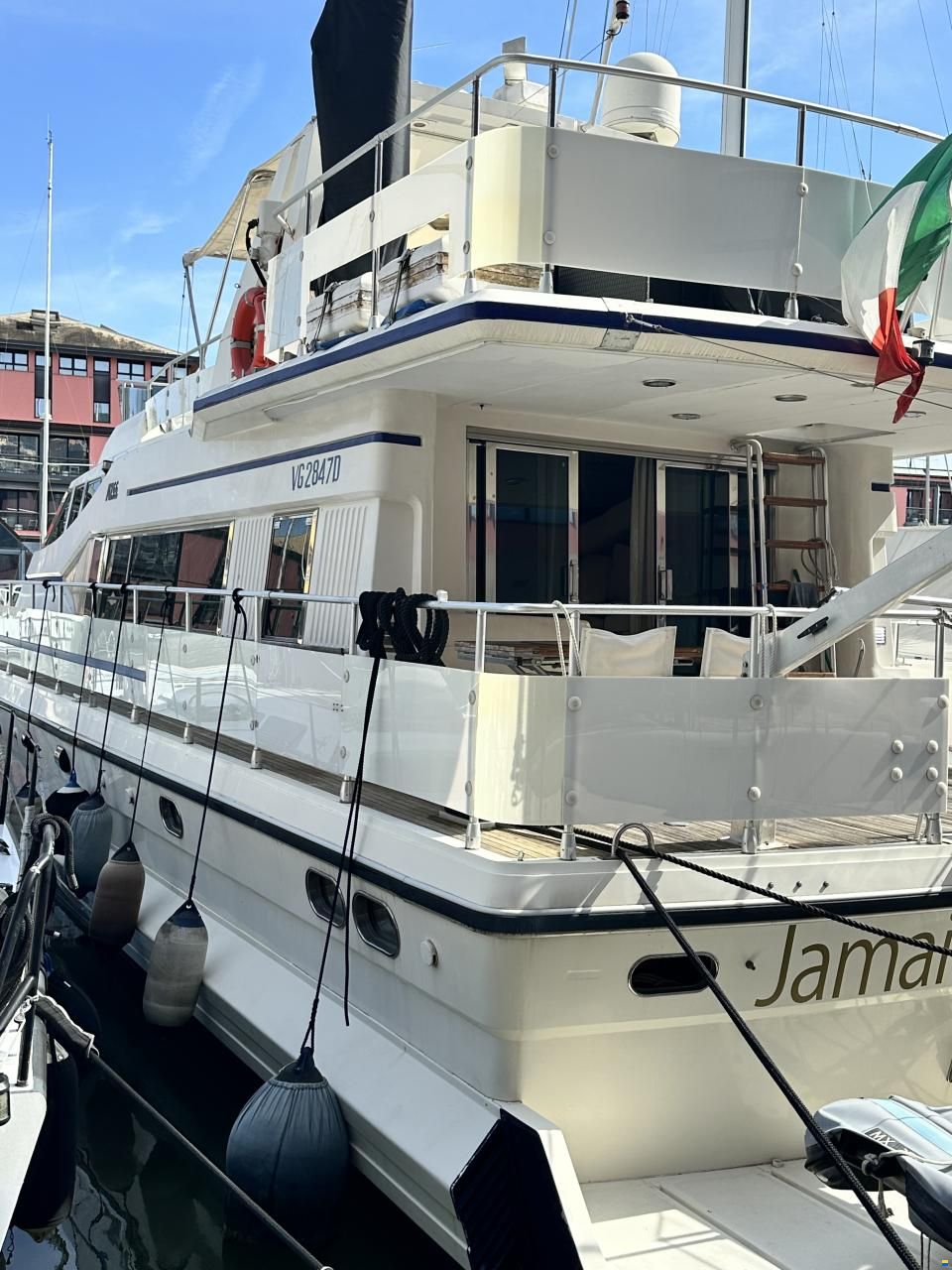 Azimut az66