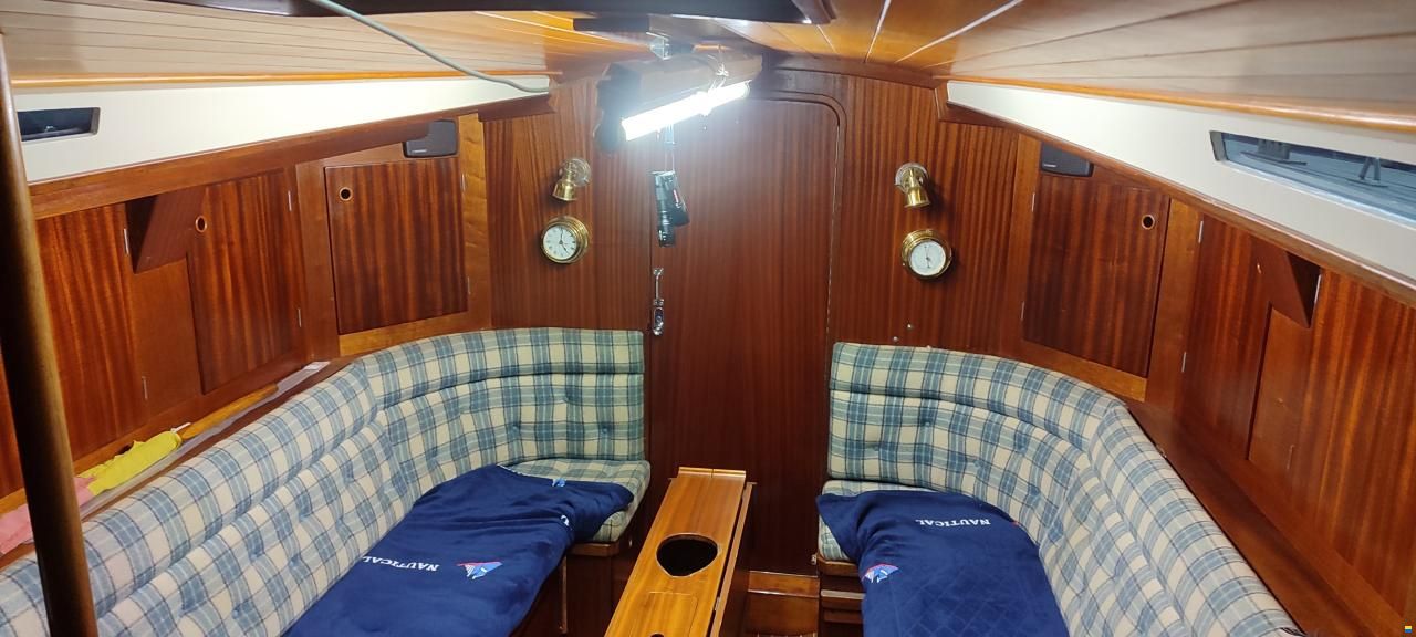 Opus / Pedersen & Thuesen Helmsman Opus 35