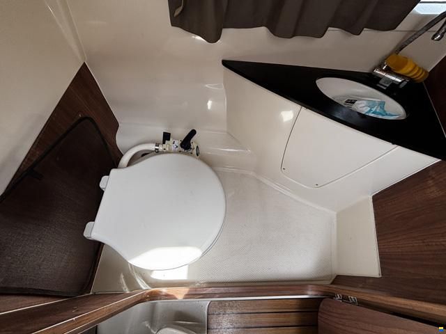 Quicksilver Activ 805