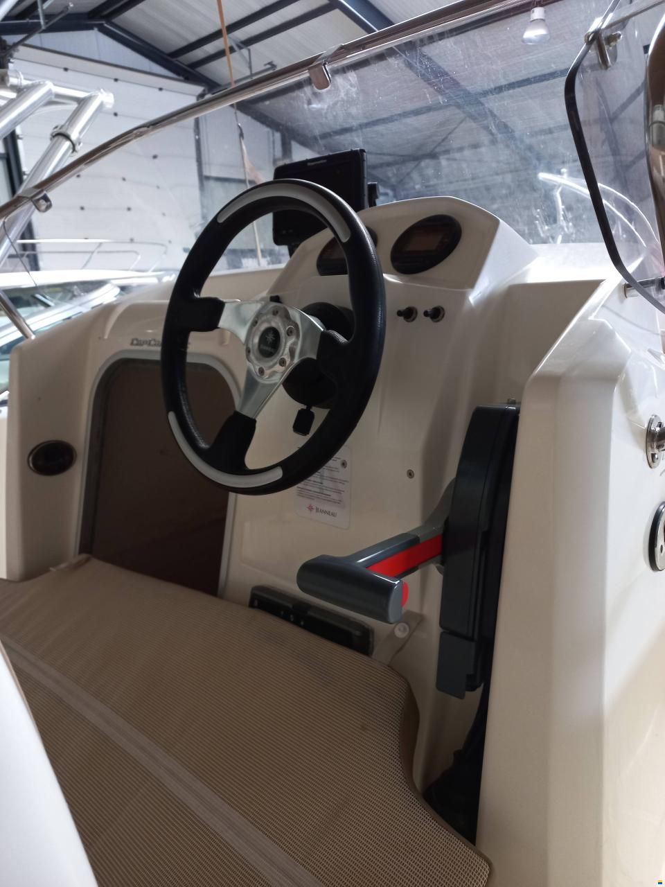 Jeanneau Cap camarat 5.1 CC Style