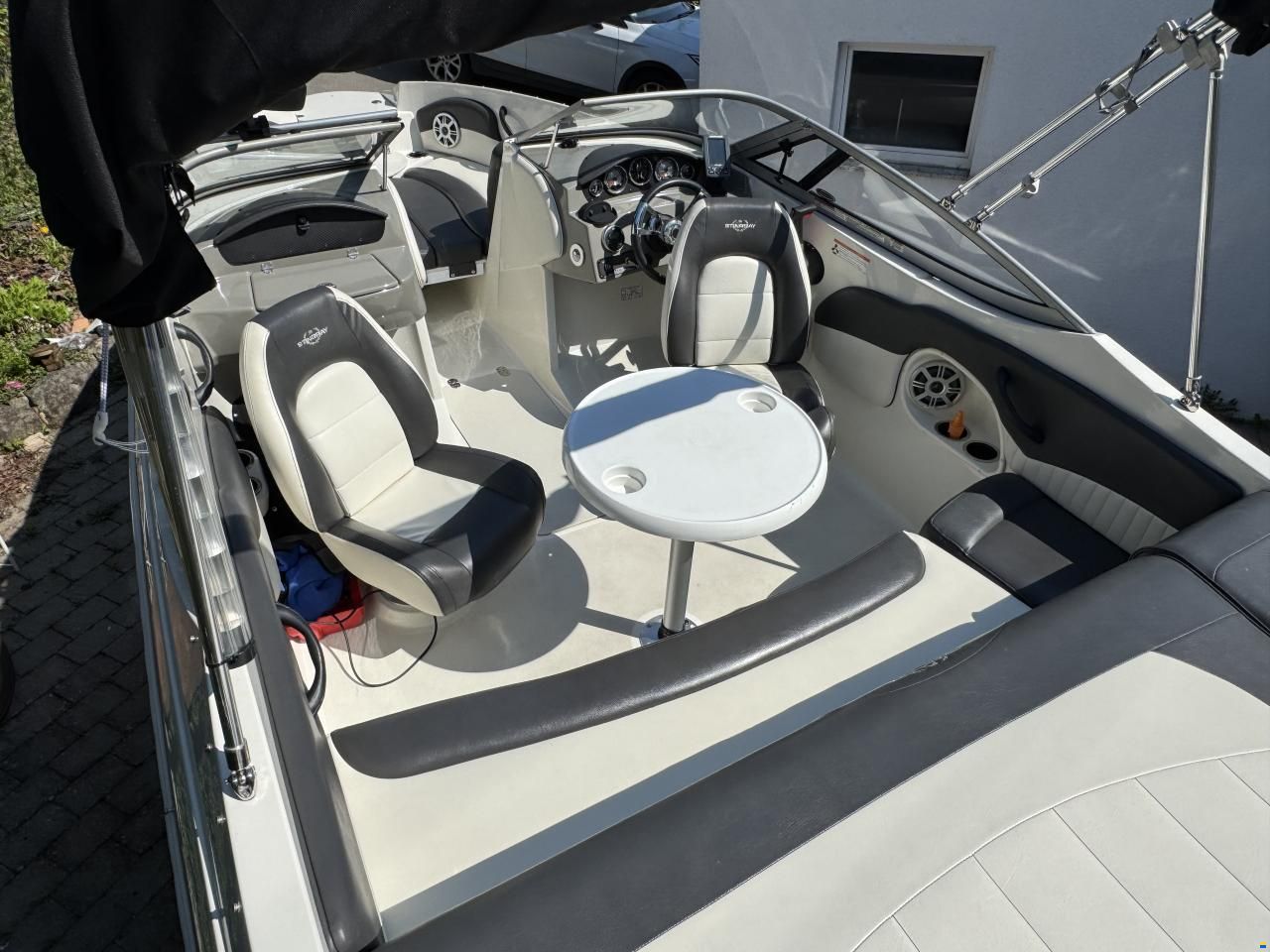 Stingray 198
