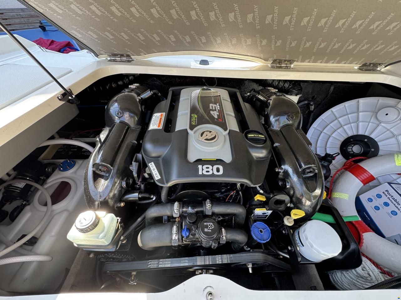 Stingray 198