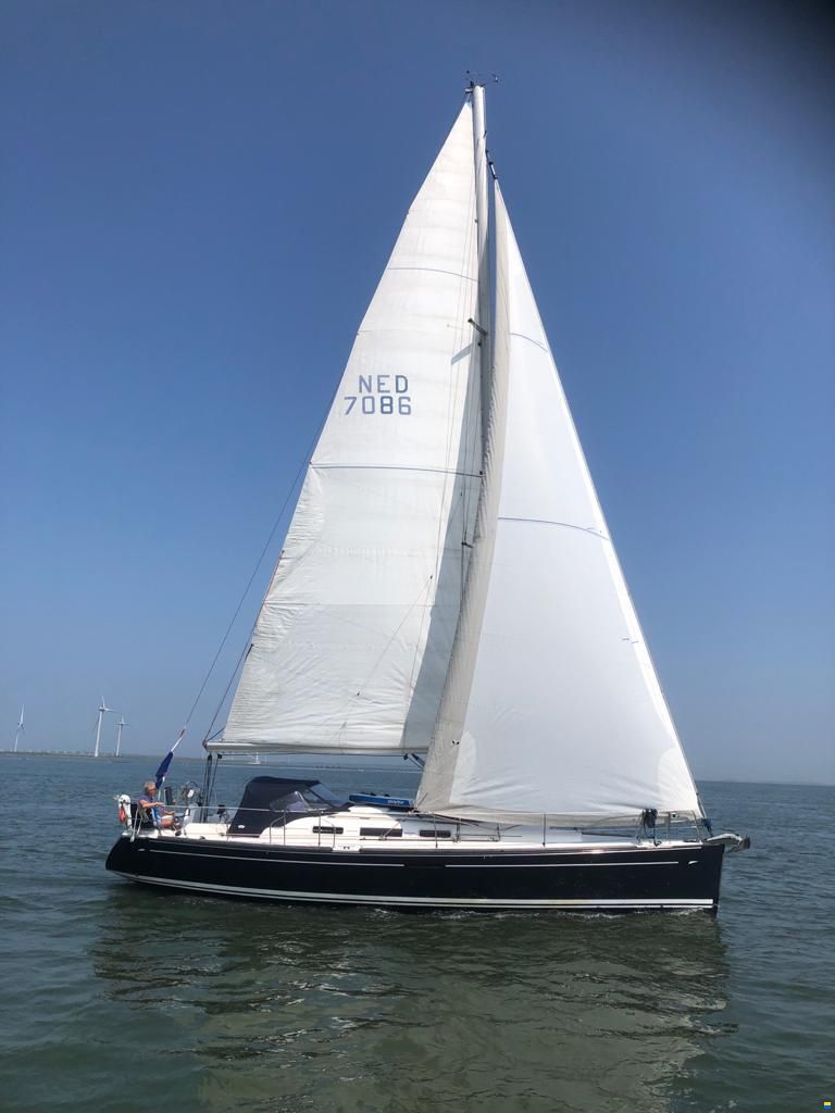 Dufour 40 Performance