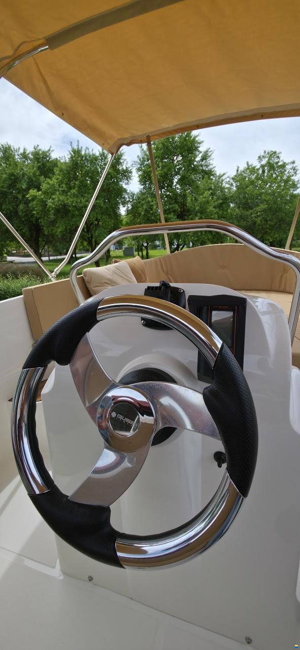 Oud Huijzer 570 Tender