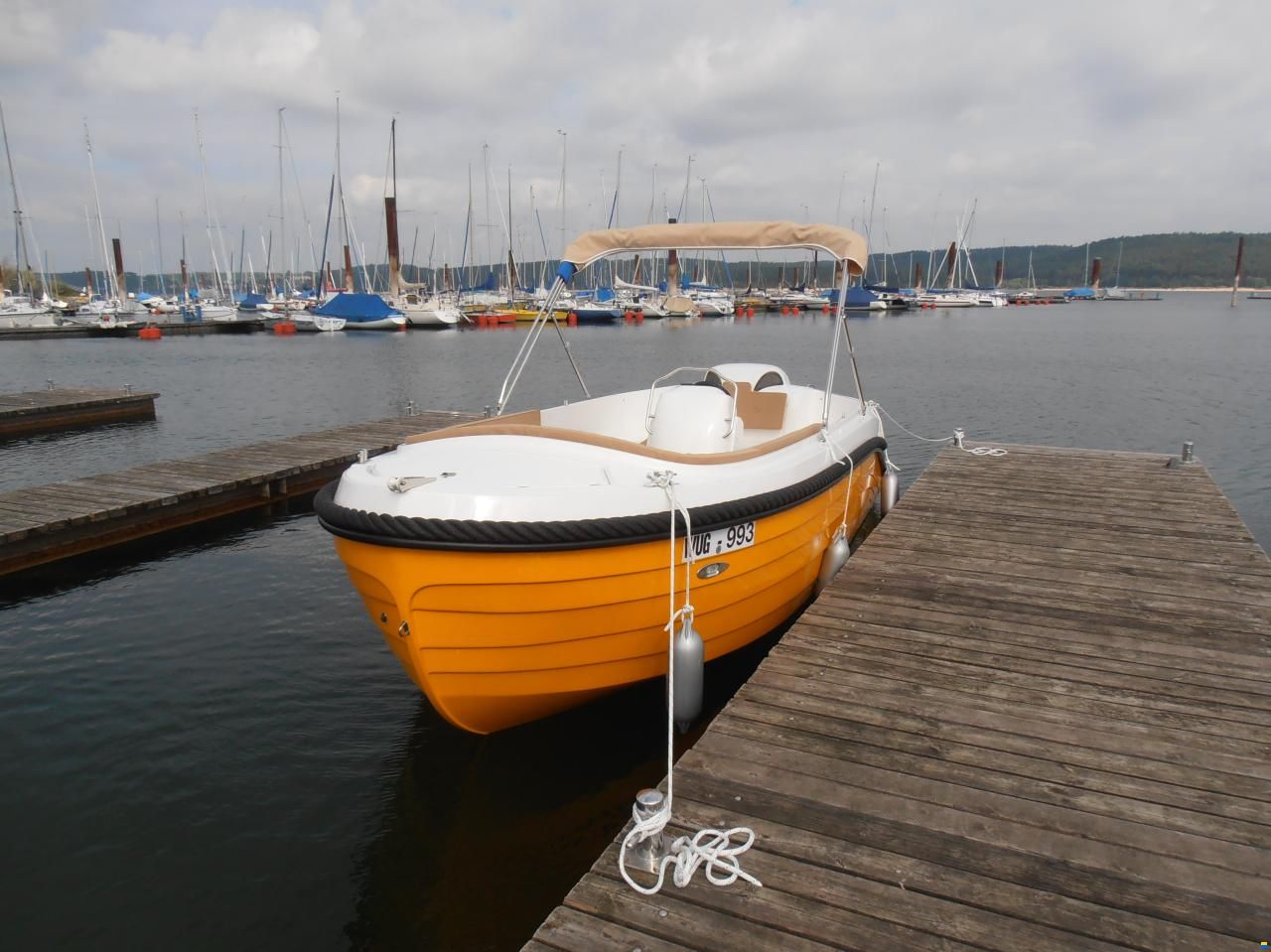 Oud Huijzer 570 Tender