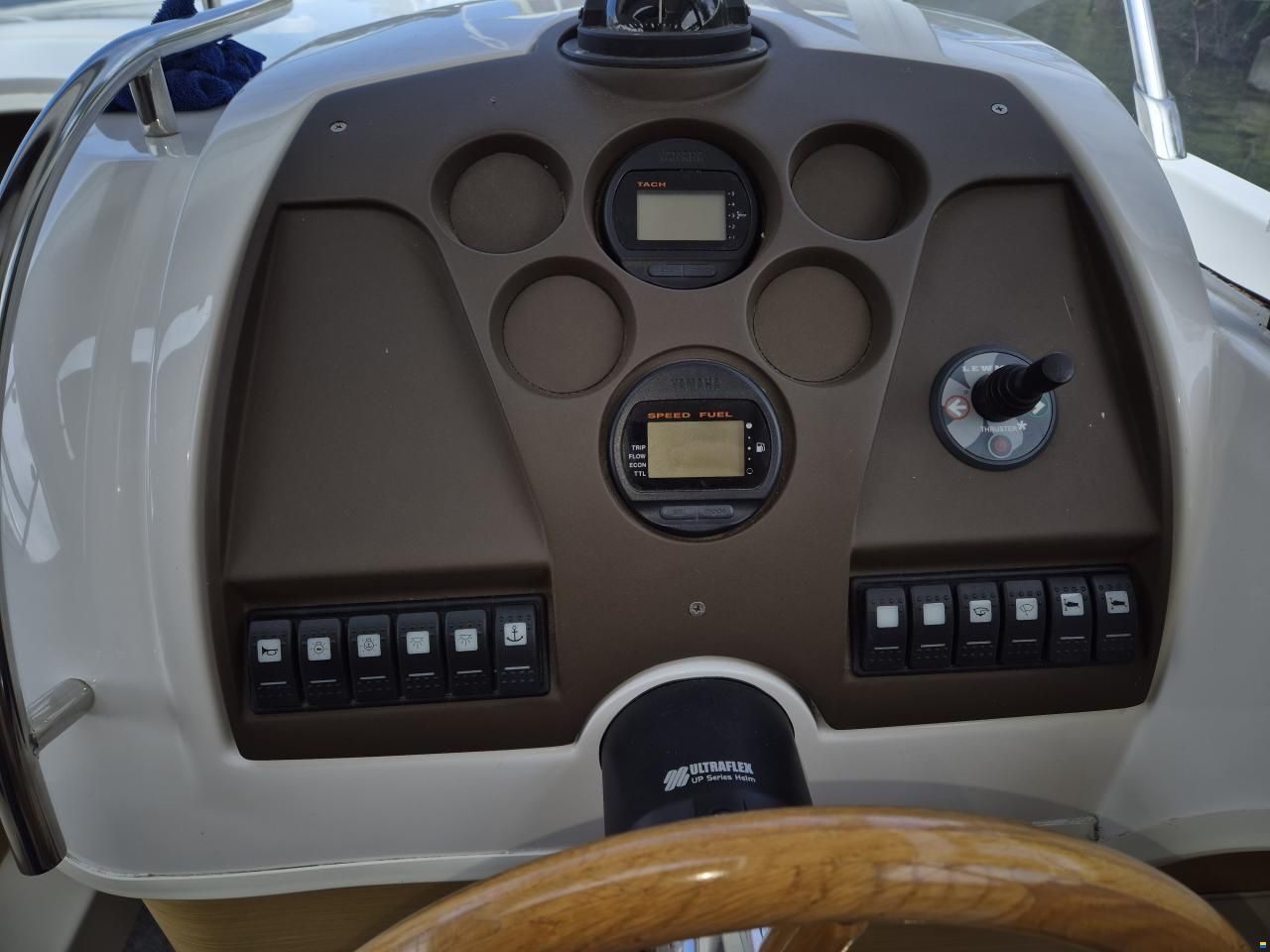 Sessa Dorado 26
