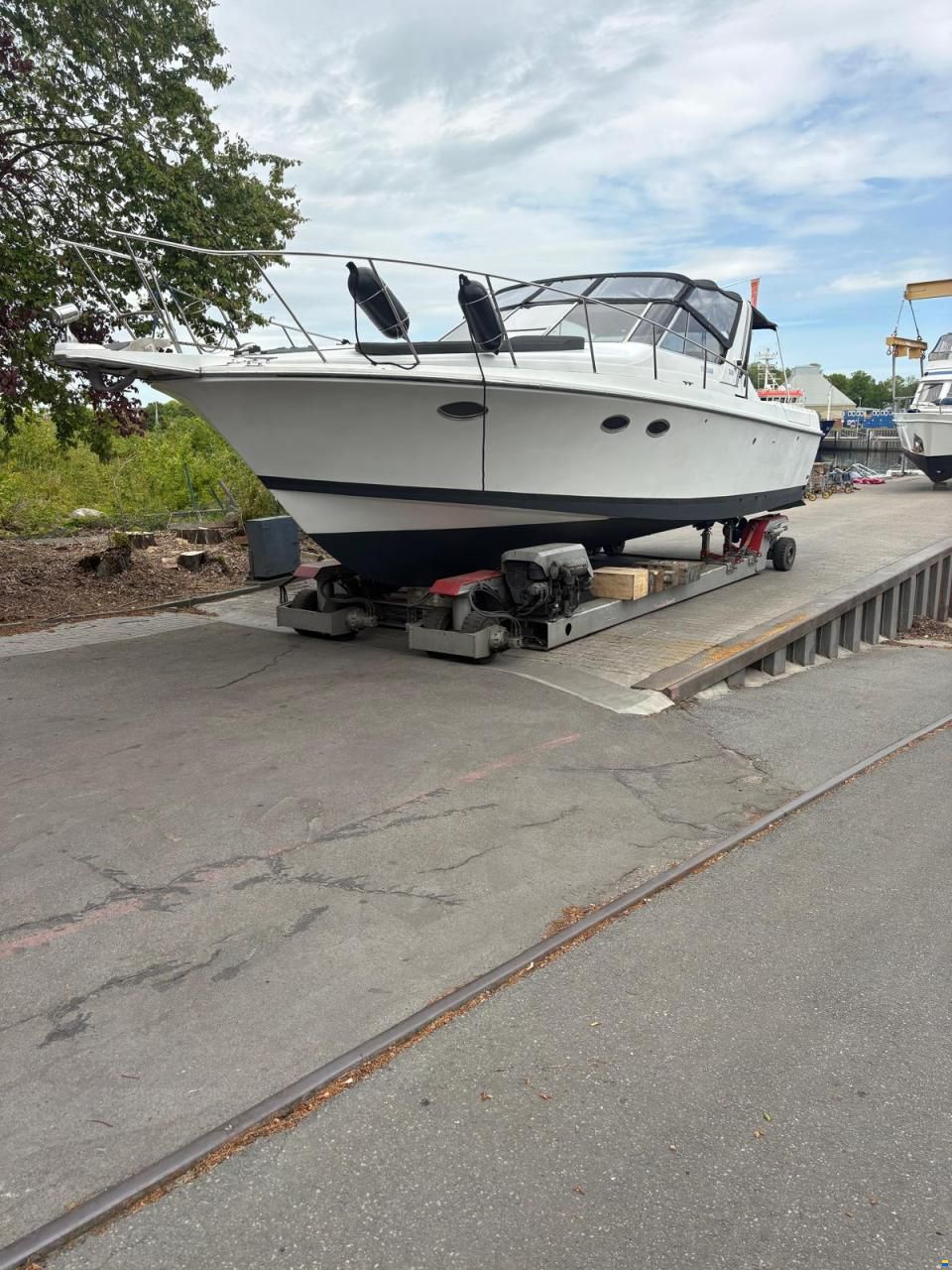 Trojan Bertram 34