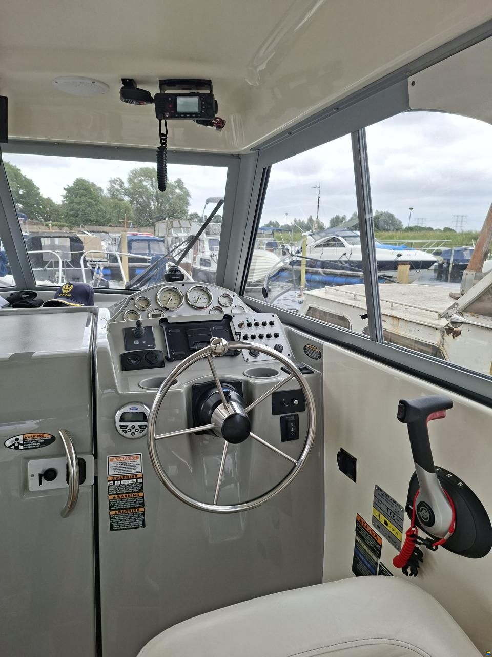 Bayliner 246 discovery