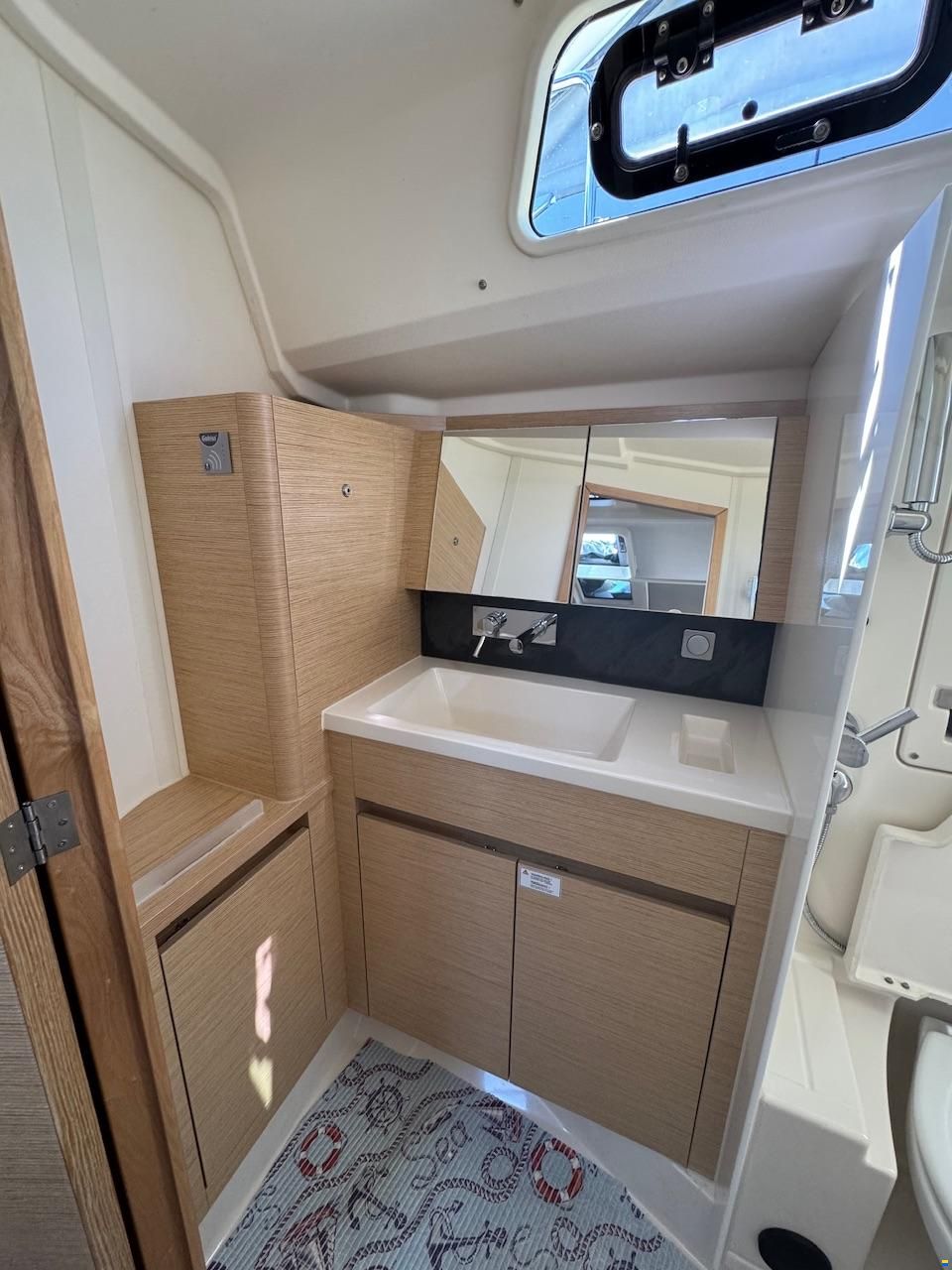 Hanse 418