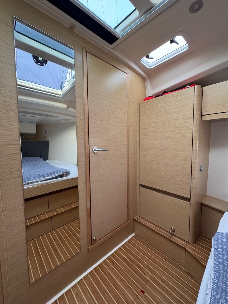 Hanse 418