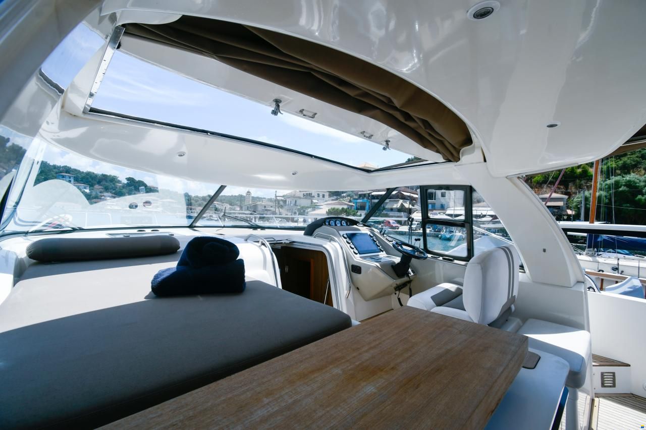 Bavaria Deep Blue 46