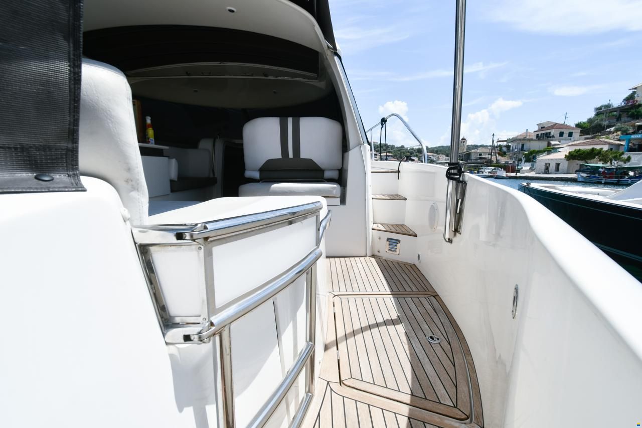 Bavaria Deep Blue 46