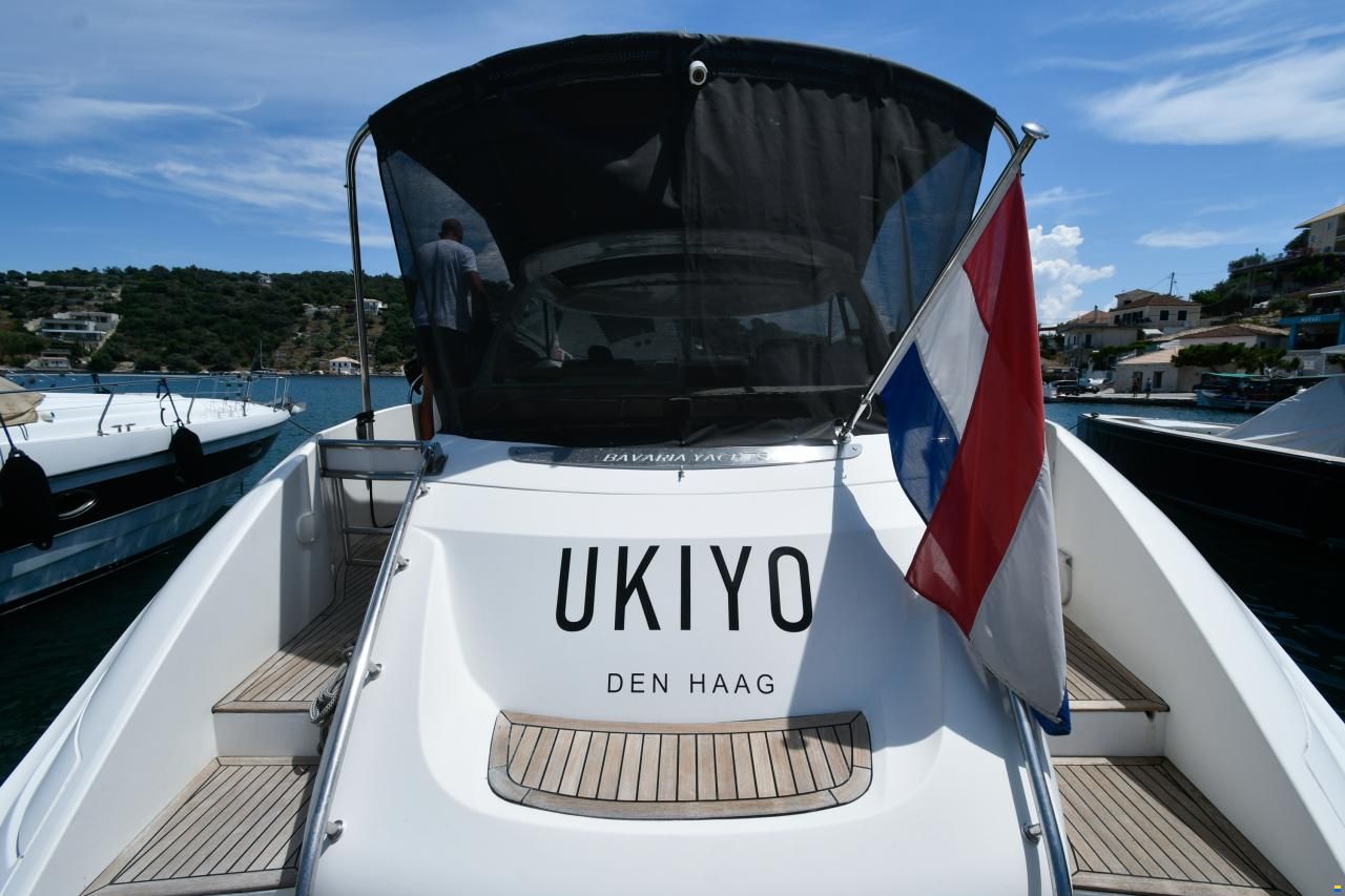 Bavaria Deep Blue 46