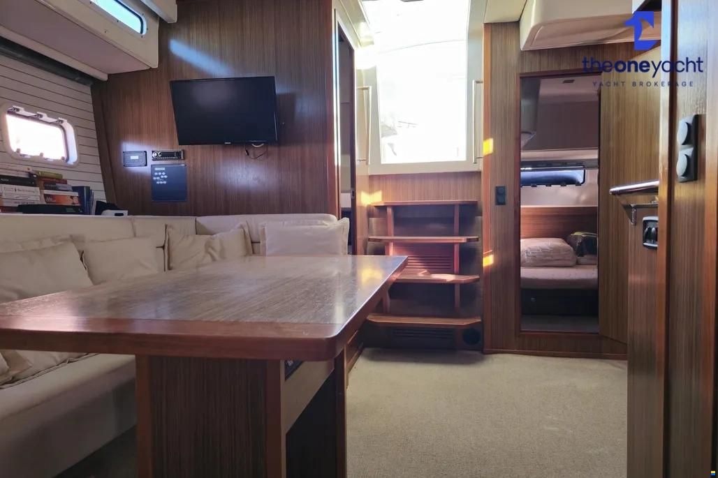 Bavaria Deep Blue 46