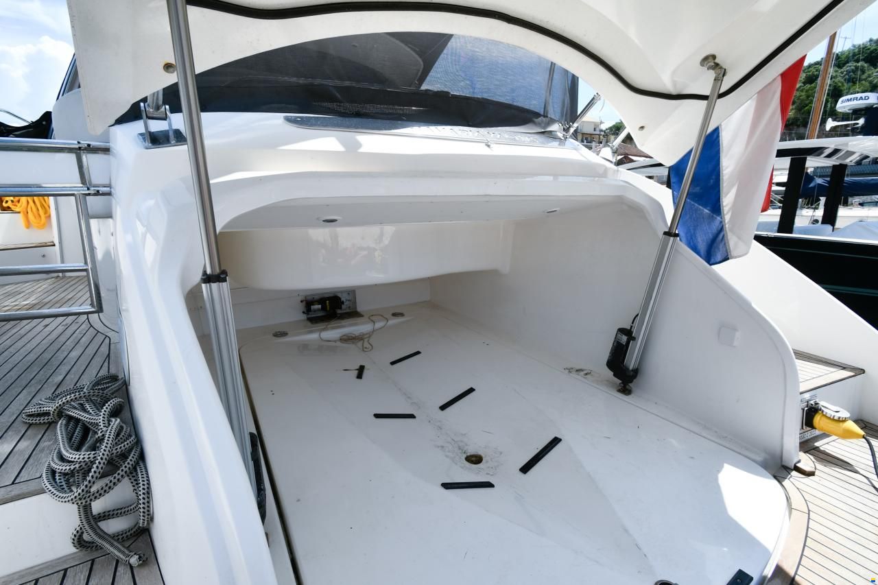 Bavaria Deep Blue 46