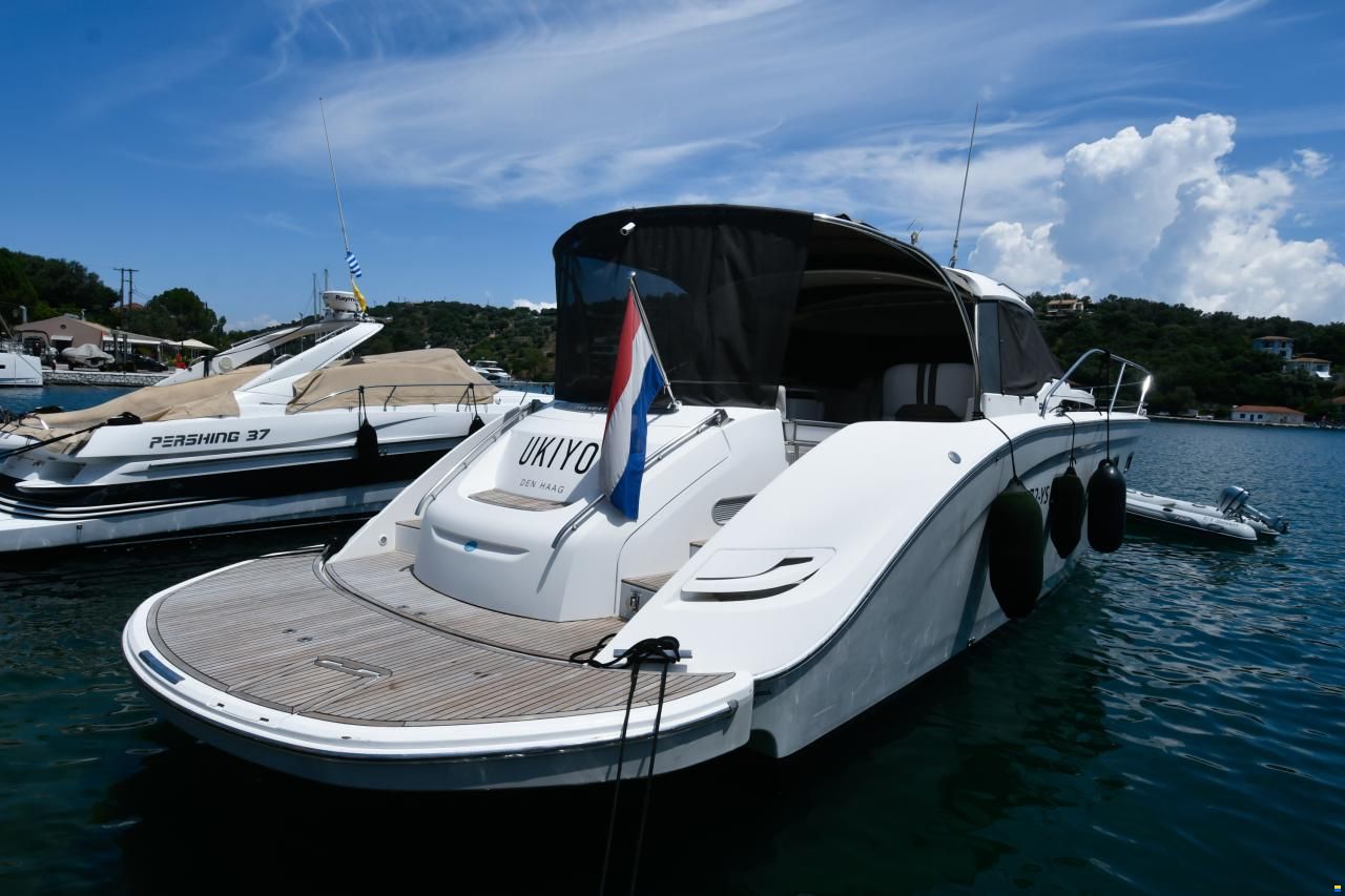 Bavaria Deep Blue 46