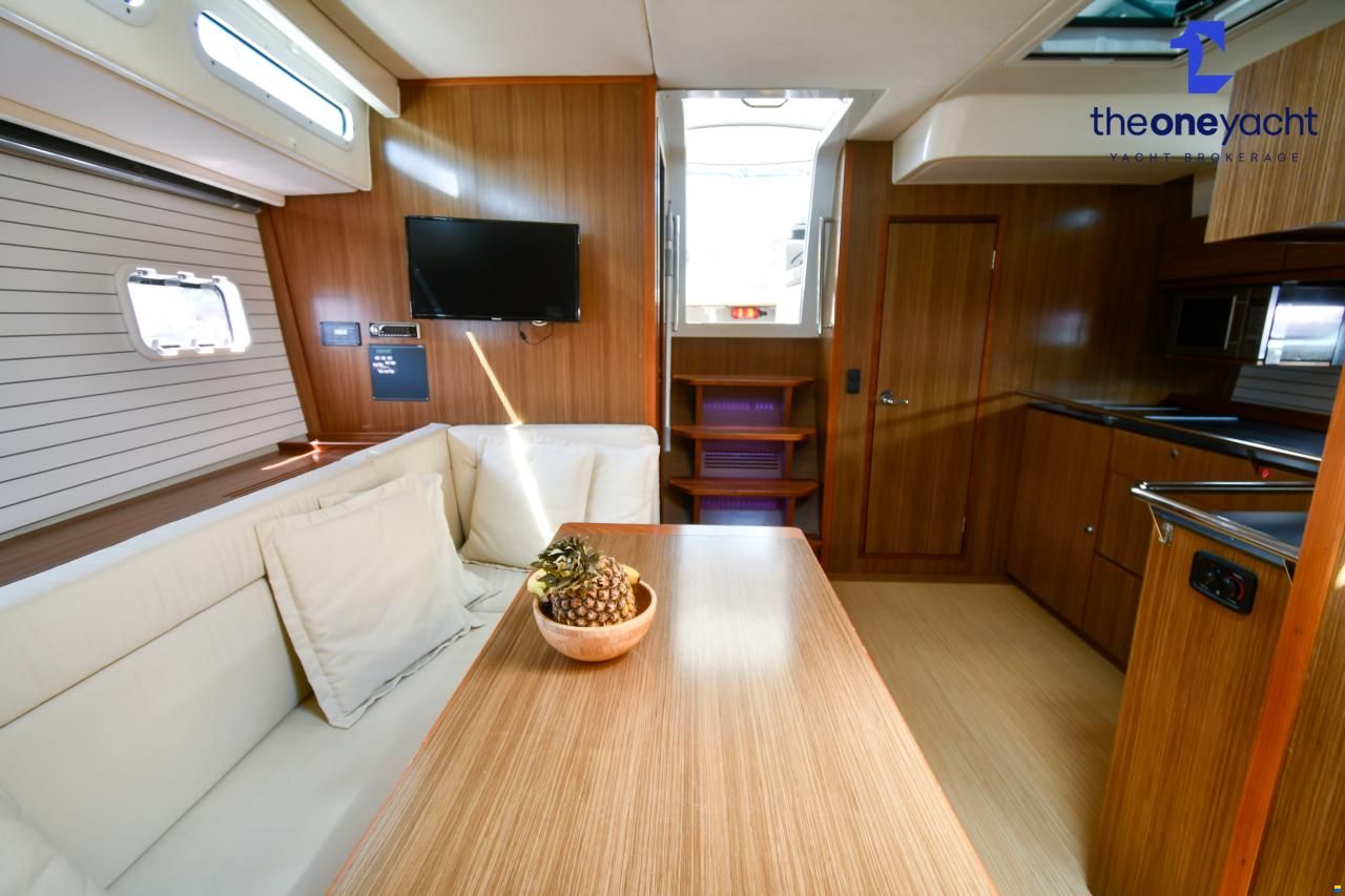 Bavaria Deep Blue 46