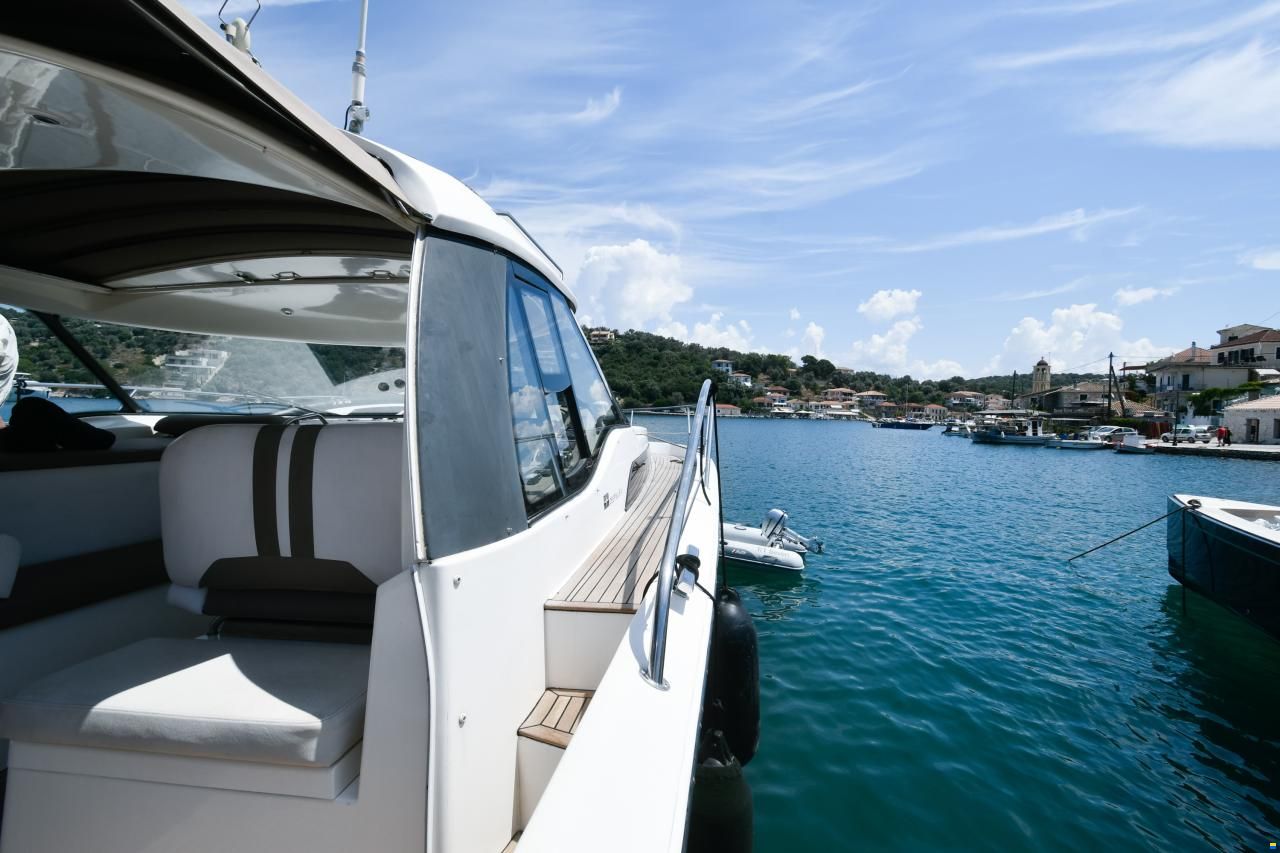 Bavaria Deep Blue 46