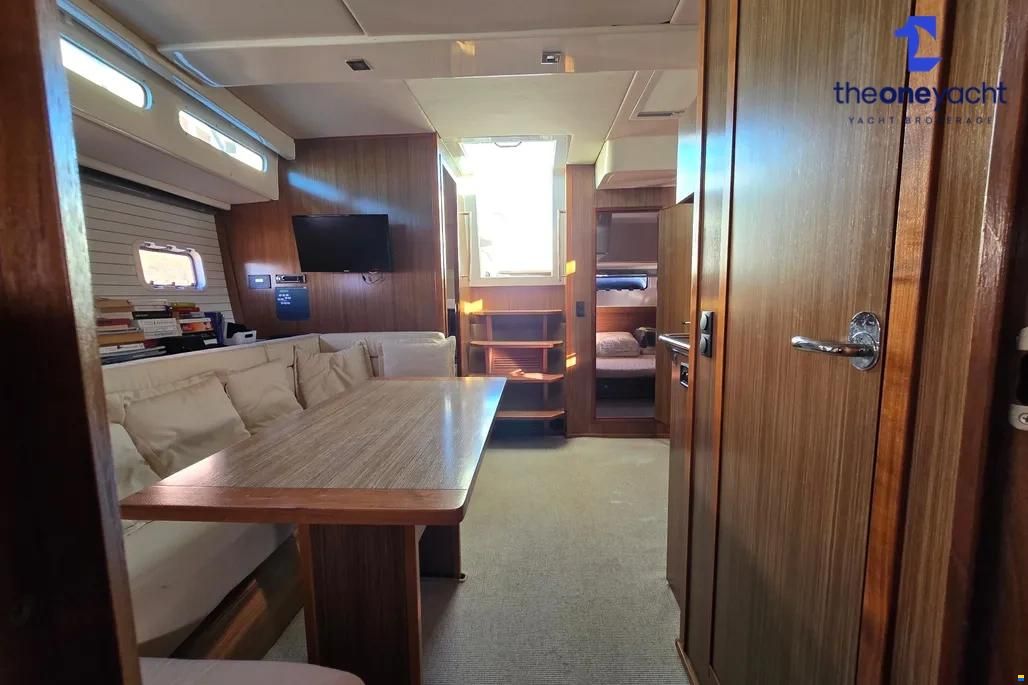 Bavaria Deep Blue 46